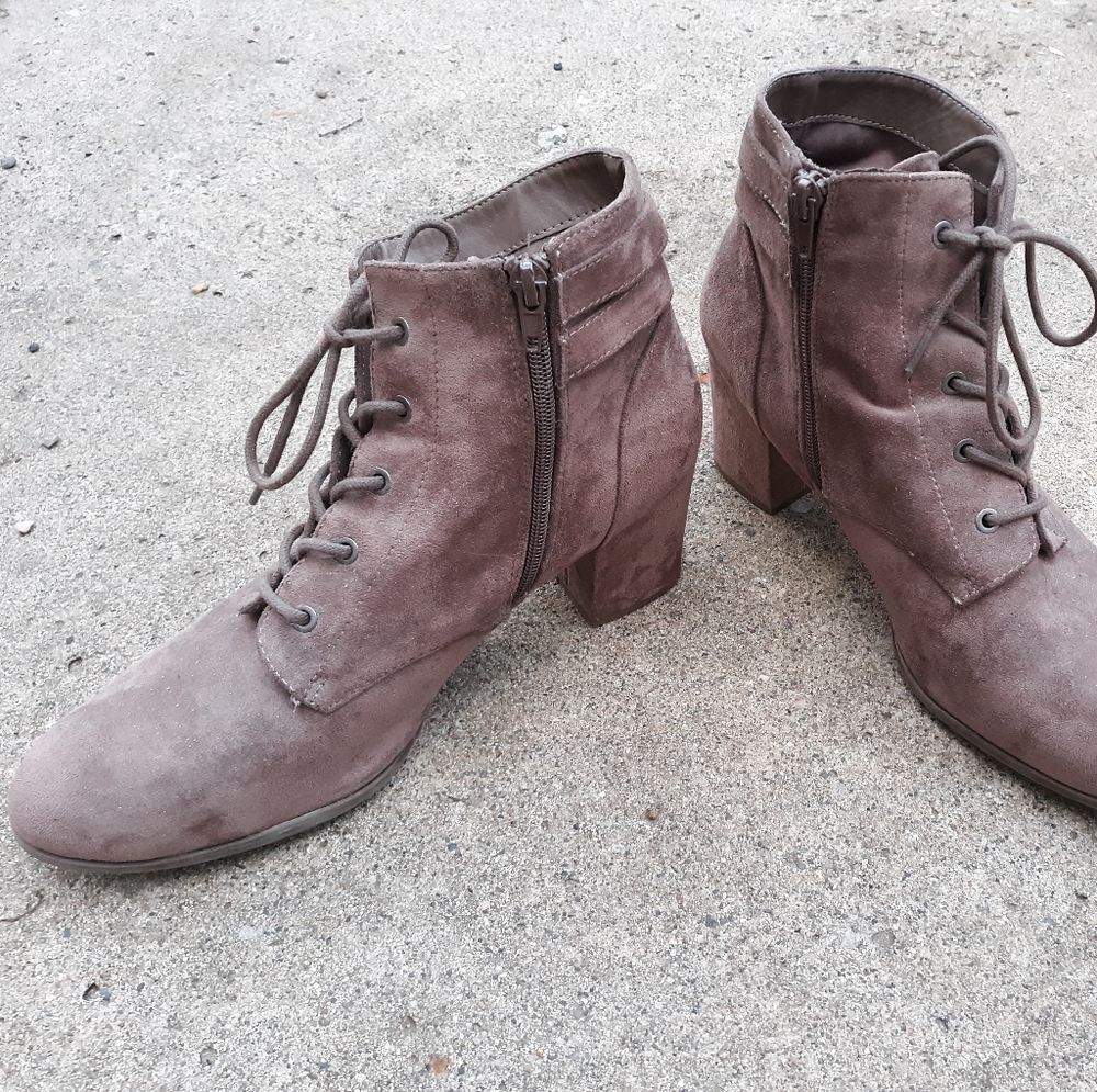 Size 11 Madden's Girl Heeled Booties